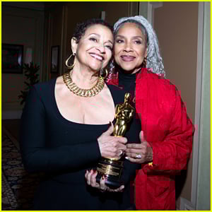 Debbie Allen Celebrates Her Academy Honorary Award with Support from Sister Phylicia Rashad & Broadway Community