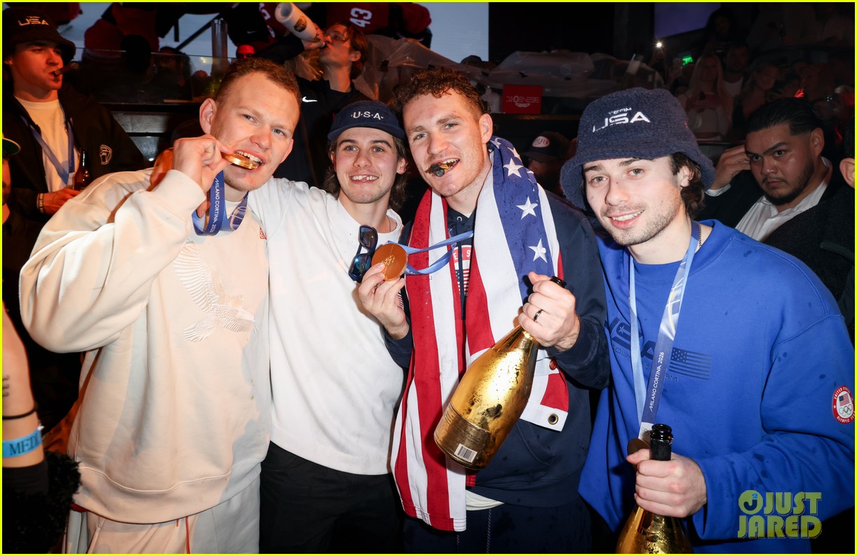 team usa mens hockey celebrates 115285319