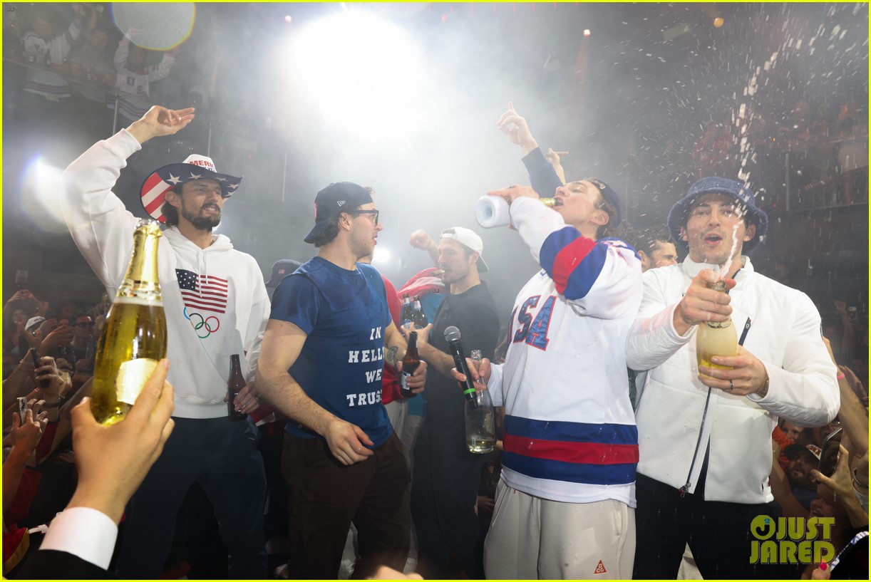 team usa mens hockey celebrates 185285326