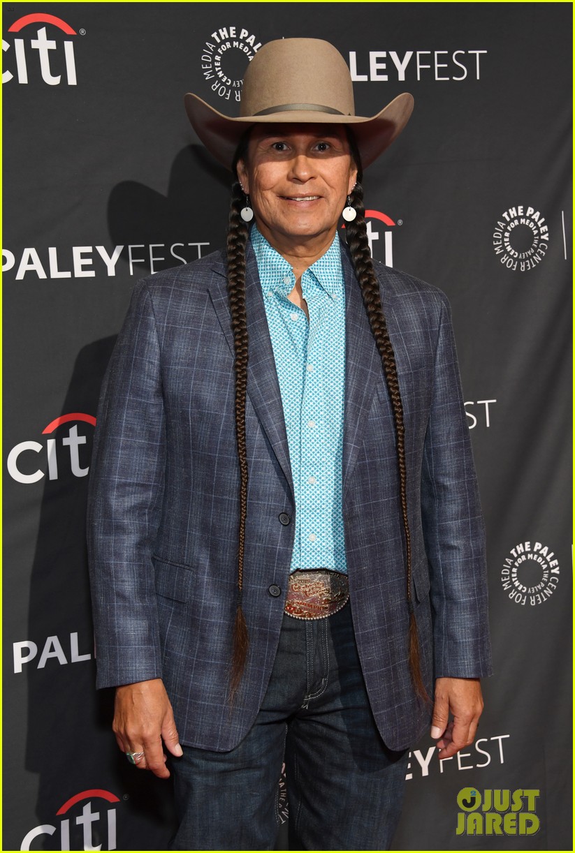 yellowstone cast skips paleyfest fans mad 044916583
